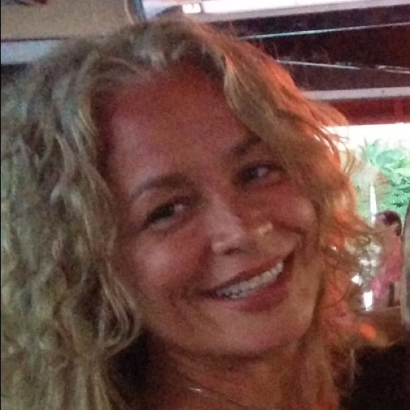 Meet your Posher, Annette Beau - Picture 6 of 16